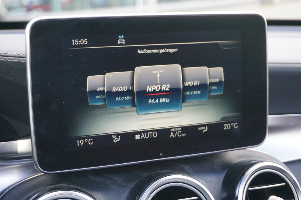 Mercedes-Benz Glc 300 4matic l amg line l 245 pk l panoramadak l burmester 