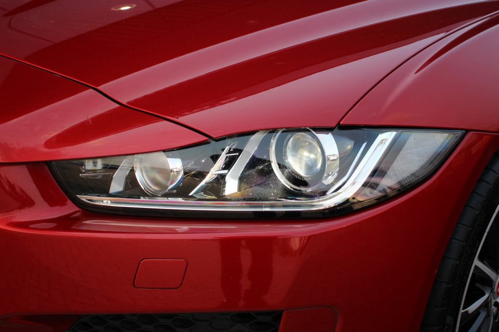Jaguar Xe 2.0 r-sport | 200pk | el. stoelen | camera | afneembare trekhaak
