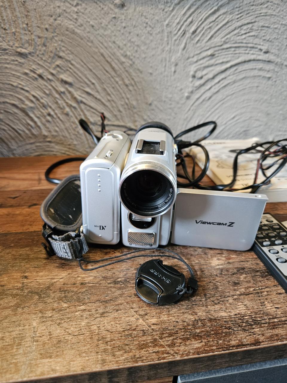 Zgan Sharp Viewcam Z VL-Z7S Mini DV Camcorder met accessoires
