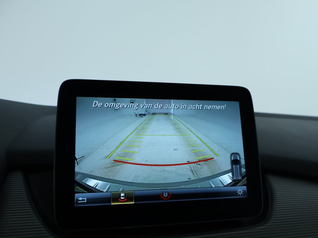 Mercedes-Benz B-Klasse 180 ambition | panoramadak | memory stoel | climate 