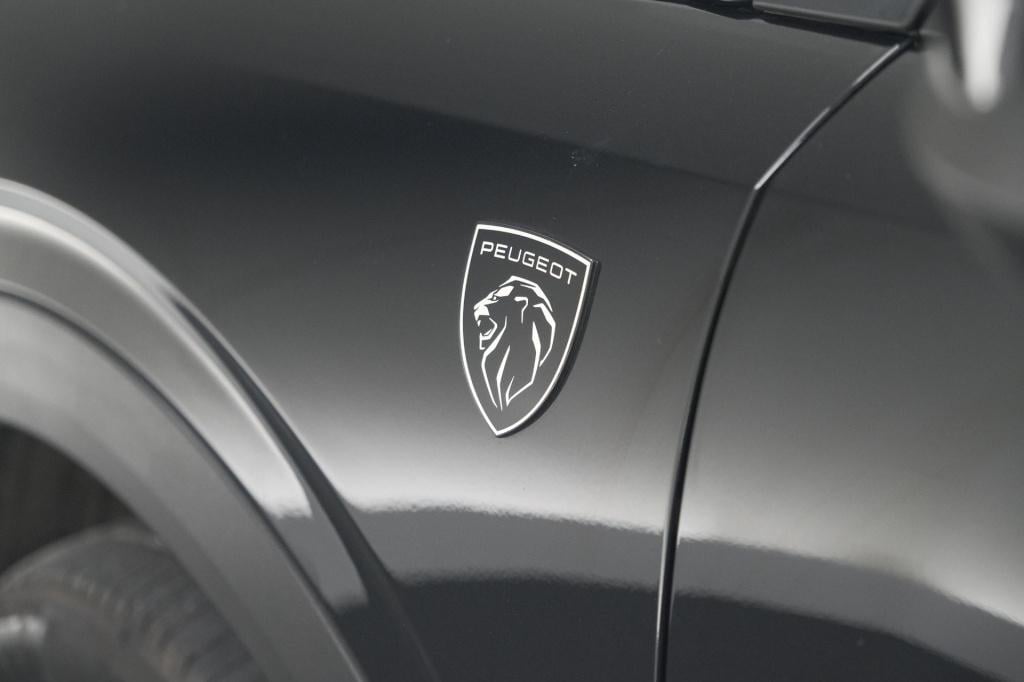 Peugeot 3008 1.2 hybrid 136 gt | adaptieve cruise control | camera | elektr