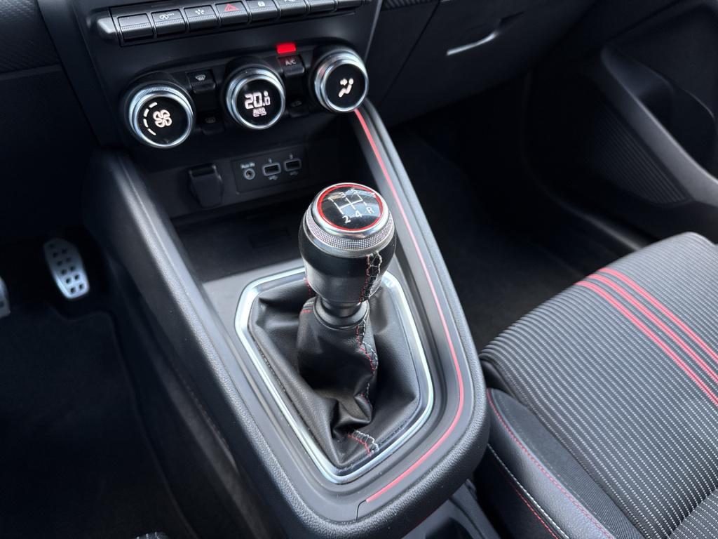 Renault Clio 1.0 tce r.s. line | nl-auto | camera | keyless | carplay | nav