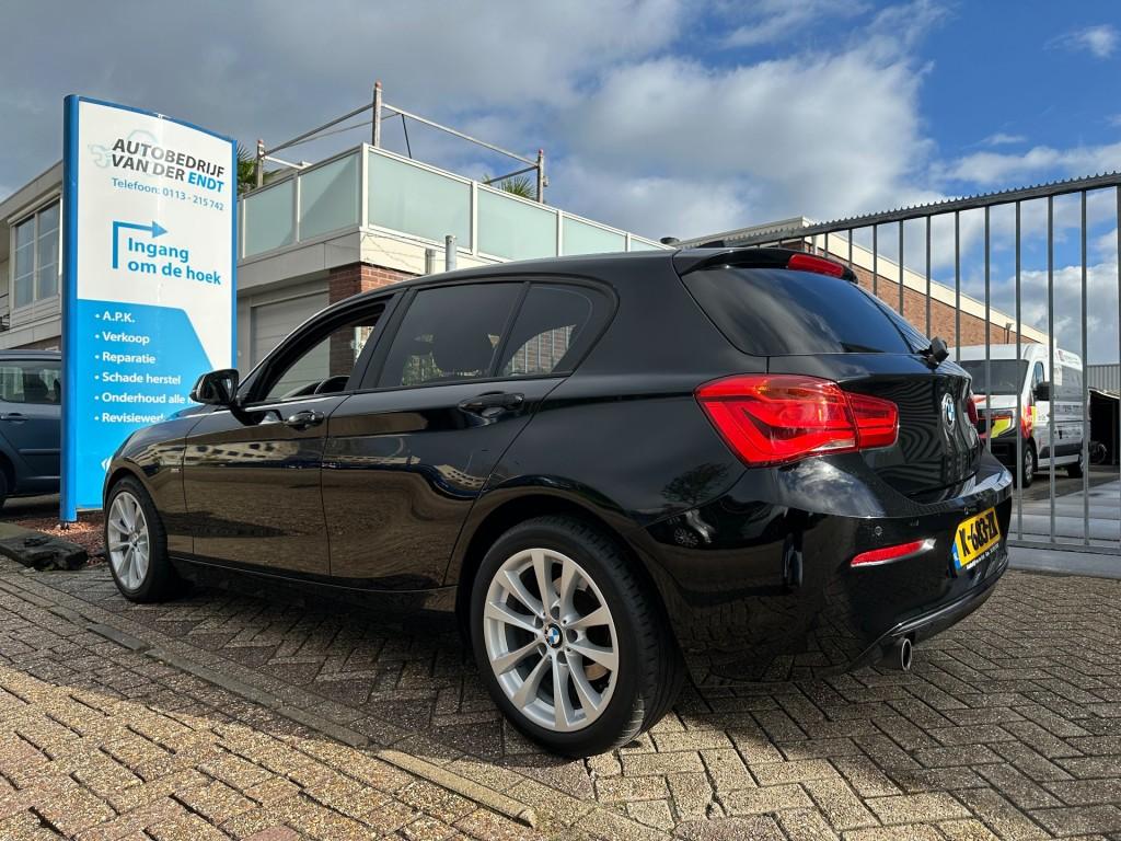 BMW 1 Serie 116i sport shadow edition carplay dab+ pdc voor en achter 17'' 