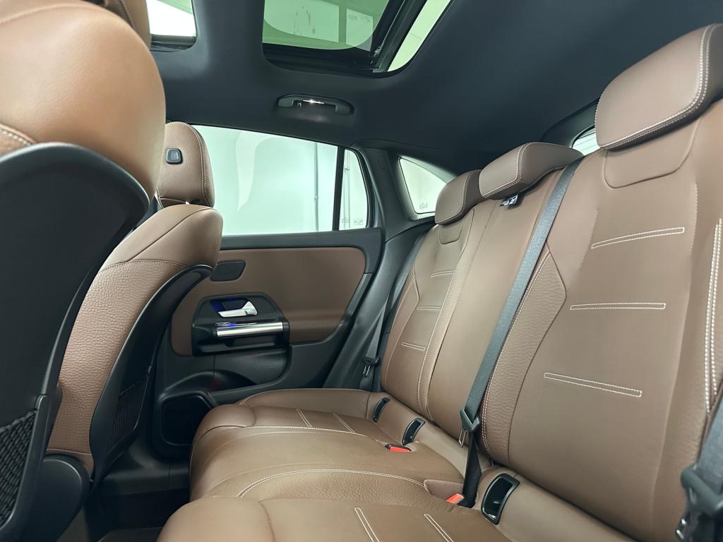 Mercedes-Benz Gla-klasse 200 amg premium plus | 20'' multispaak | panoramad