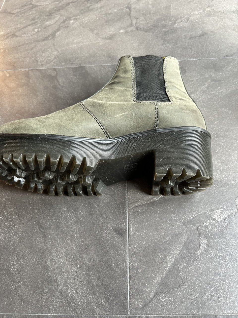 Diverse schoenen, enkellaarsjes Dr Martens, Panama Jack en Gabor maat 39