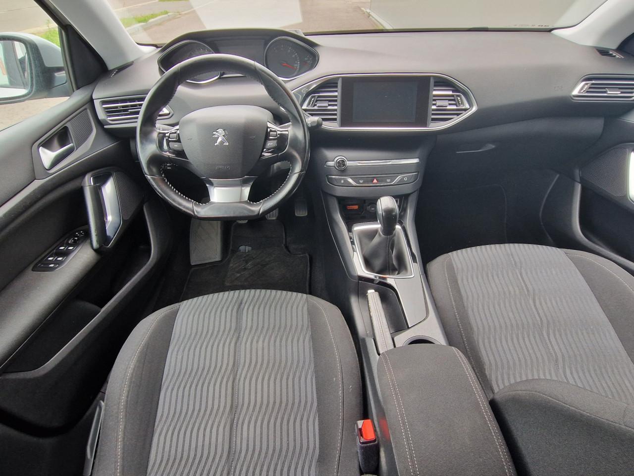 Peugeot 308 SW 1.2 PureTech Blue Lease
