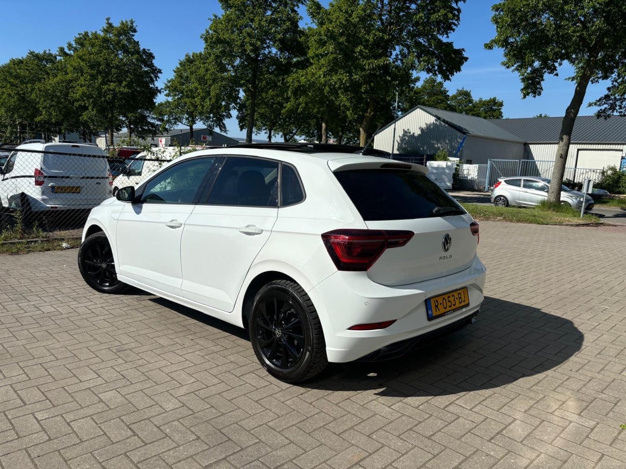 Volkswagen Polo 1.0TSI R-Line Pano 71.064KM Nap