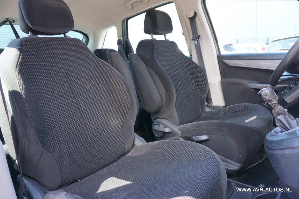 Citroen C4 Picasso 1.8-16v ambiance 5p.