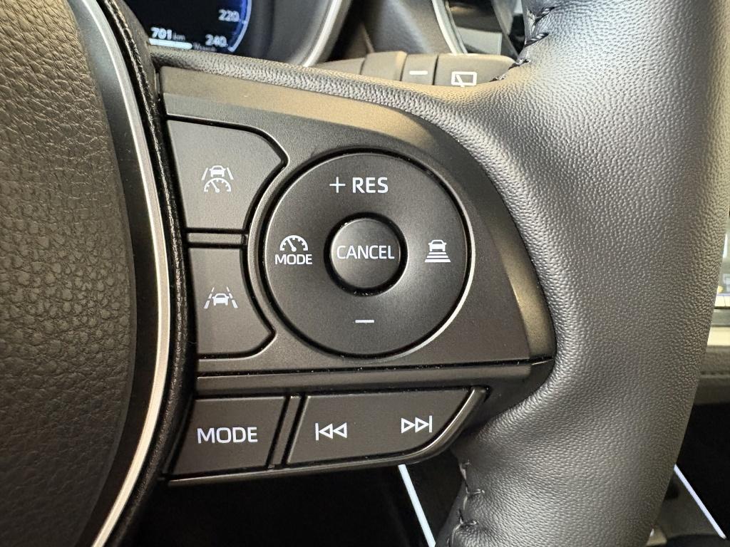 Toyota Corolla Cross hybrid 180 executive | demo | leder |