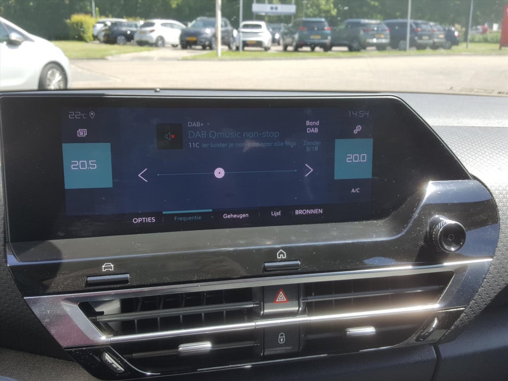 Citroen Ë-c4 feel pack 50kwh 136pk 3-fase navigatie | trekhaak | apple carp