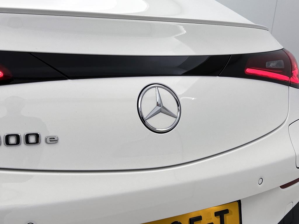 Mercedes-Benz Cle coupé 300 e amg plug-in hybride trekhaak | digital licht 