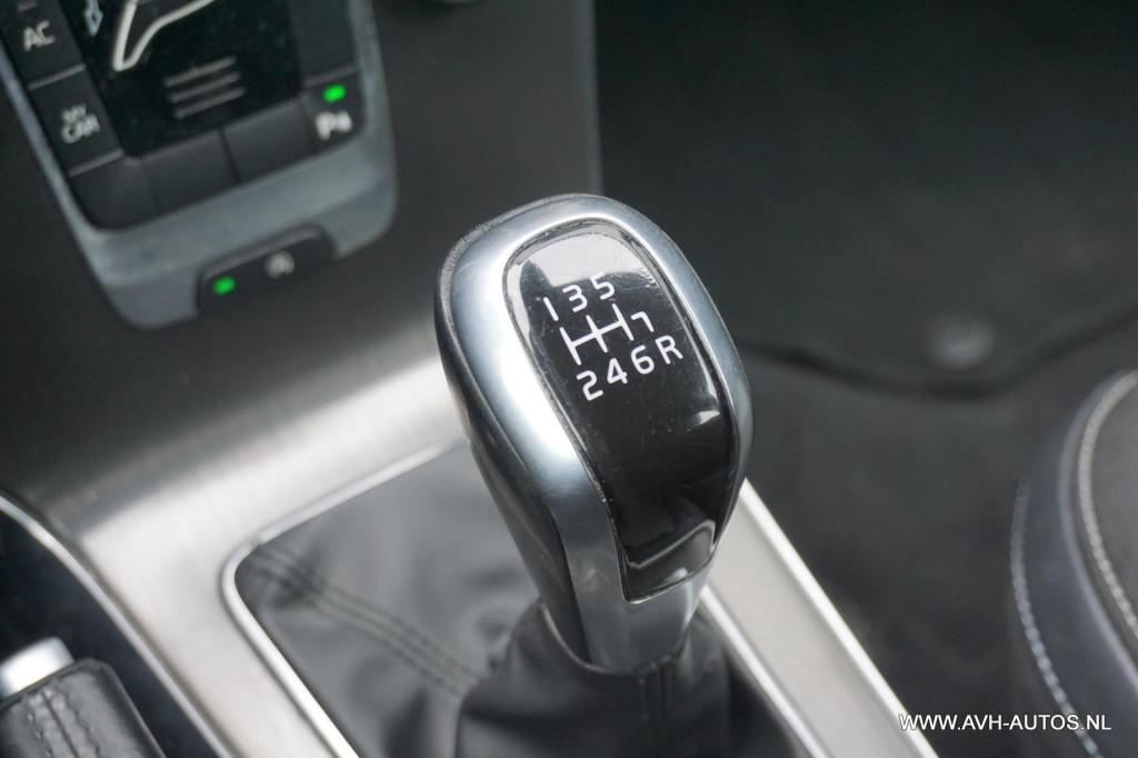 Volvo V40 2.0 d2 summum business