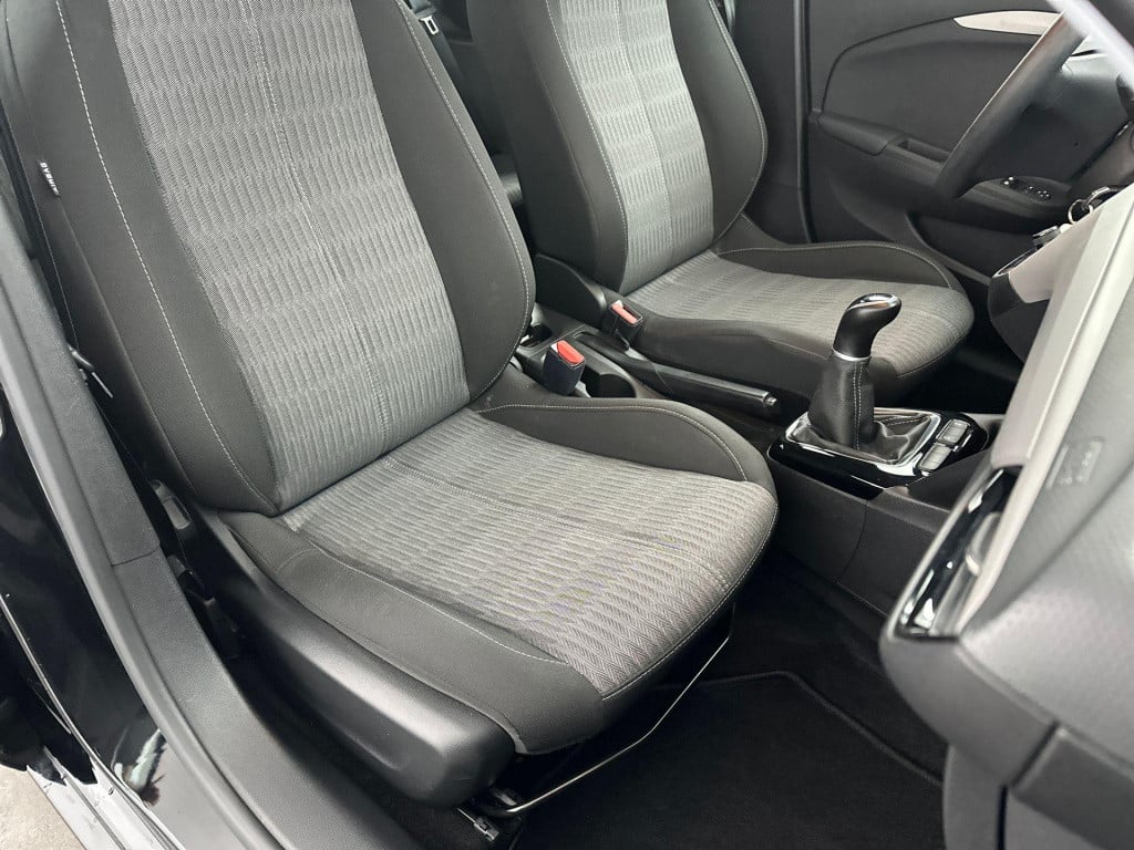 Opel Corsa 1.2 edition | navigatie | apple carplay & android auto | airco
