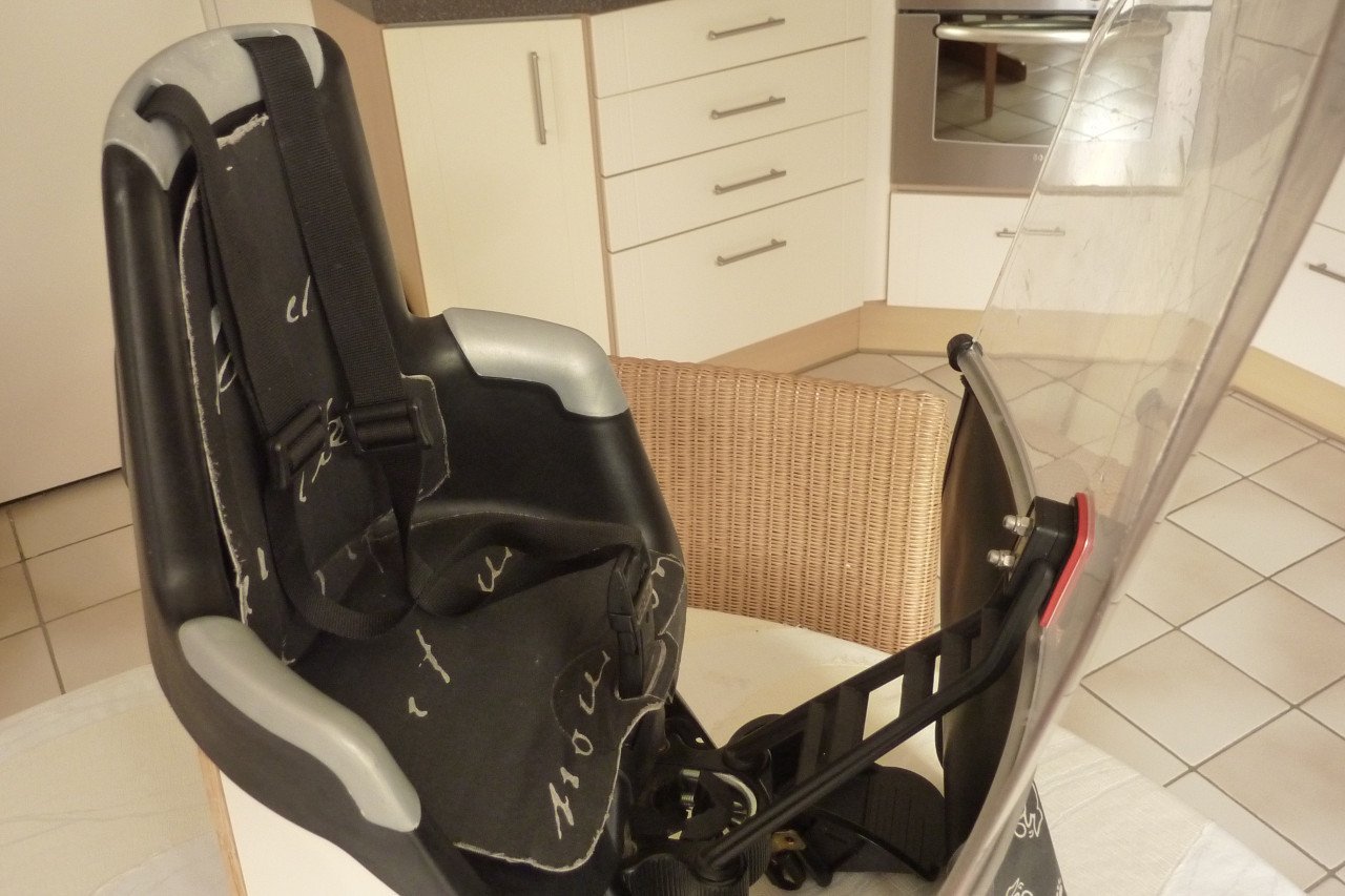 Bobike kinderstoeltje met scherm voor (9 tot 15 kilo)