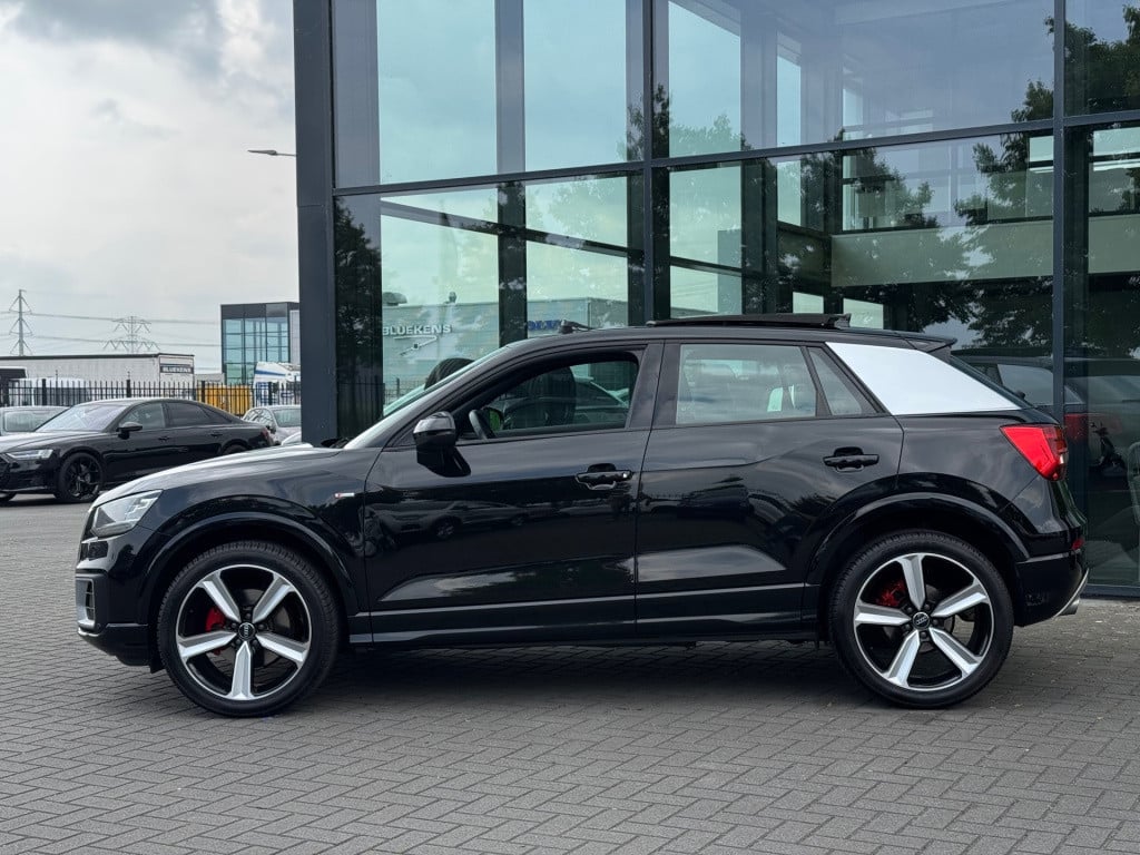Audi Q2 1.4 tfsi cod s-line * panoramadak * trekhaak * 1e eigenaar