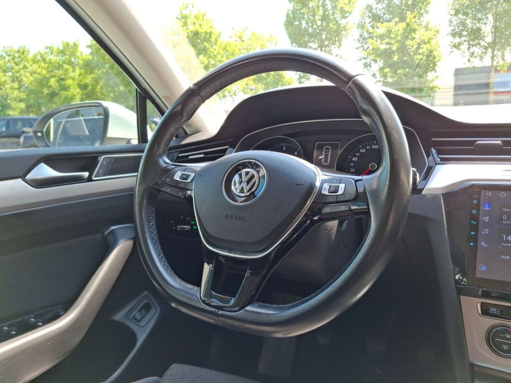 Volkswagen Passat variant 1.6 tdi business edition | led | lm | navi | came