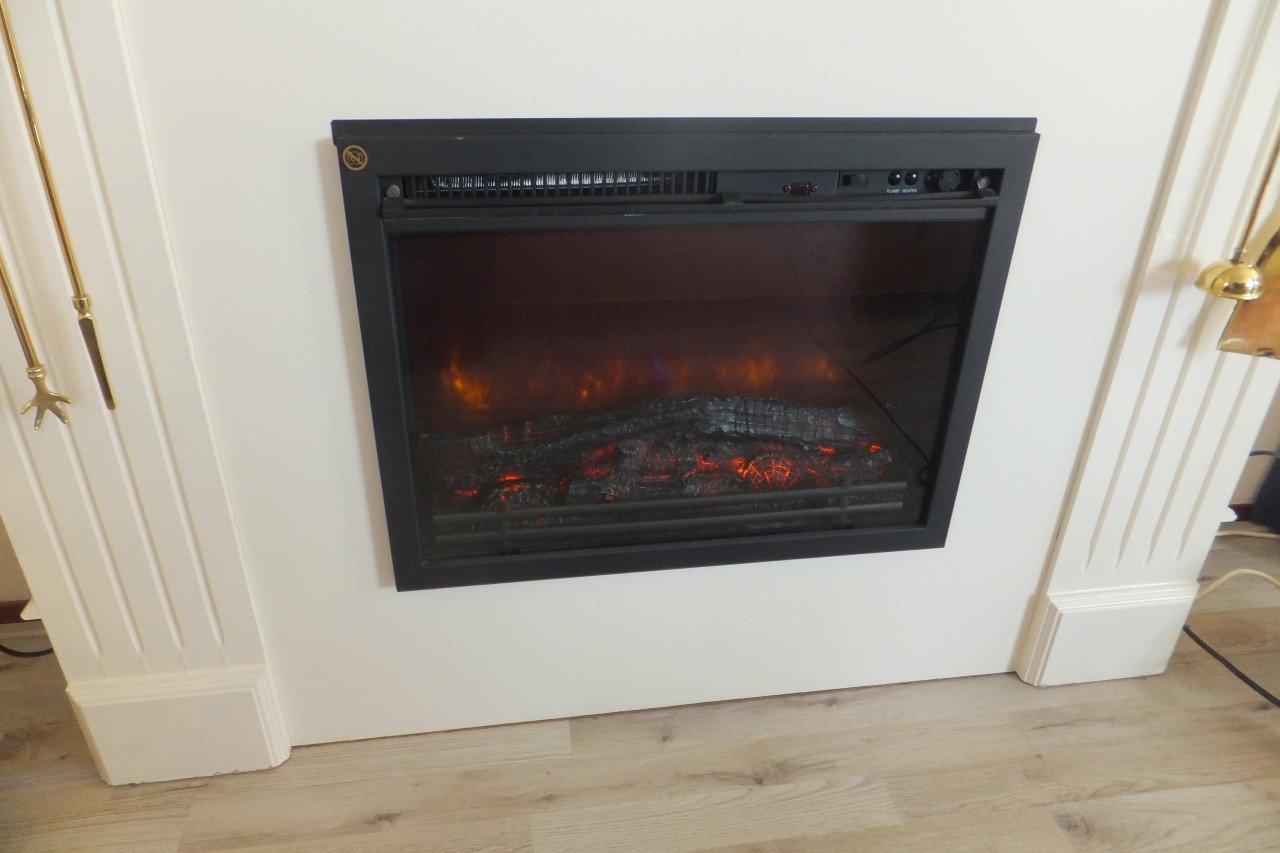 Mooie elektrische haard met of zonder opbouw