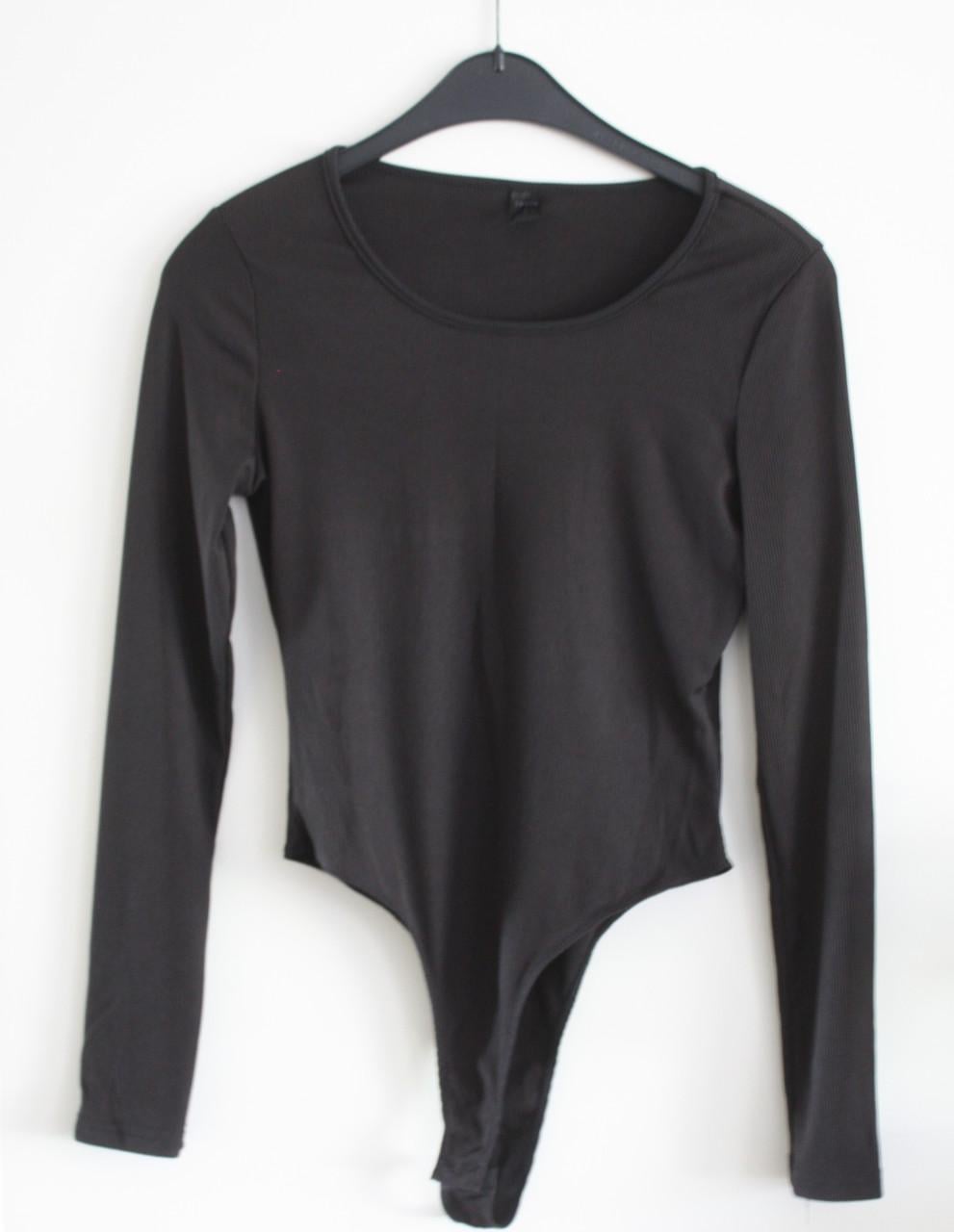 Zwarte body met ribbelstof maat m