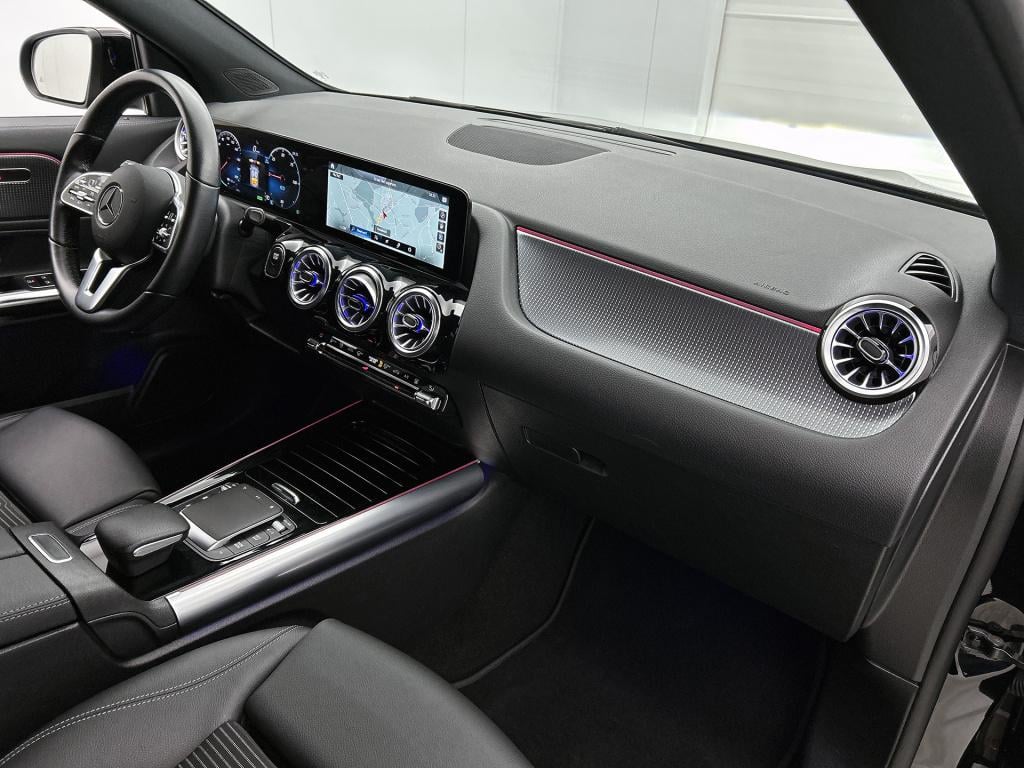 Mercedes-Benz Eqa 250 business solution luxury 67 kwh ledkoplampen | parkee