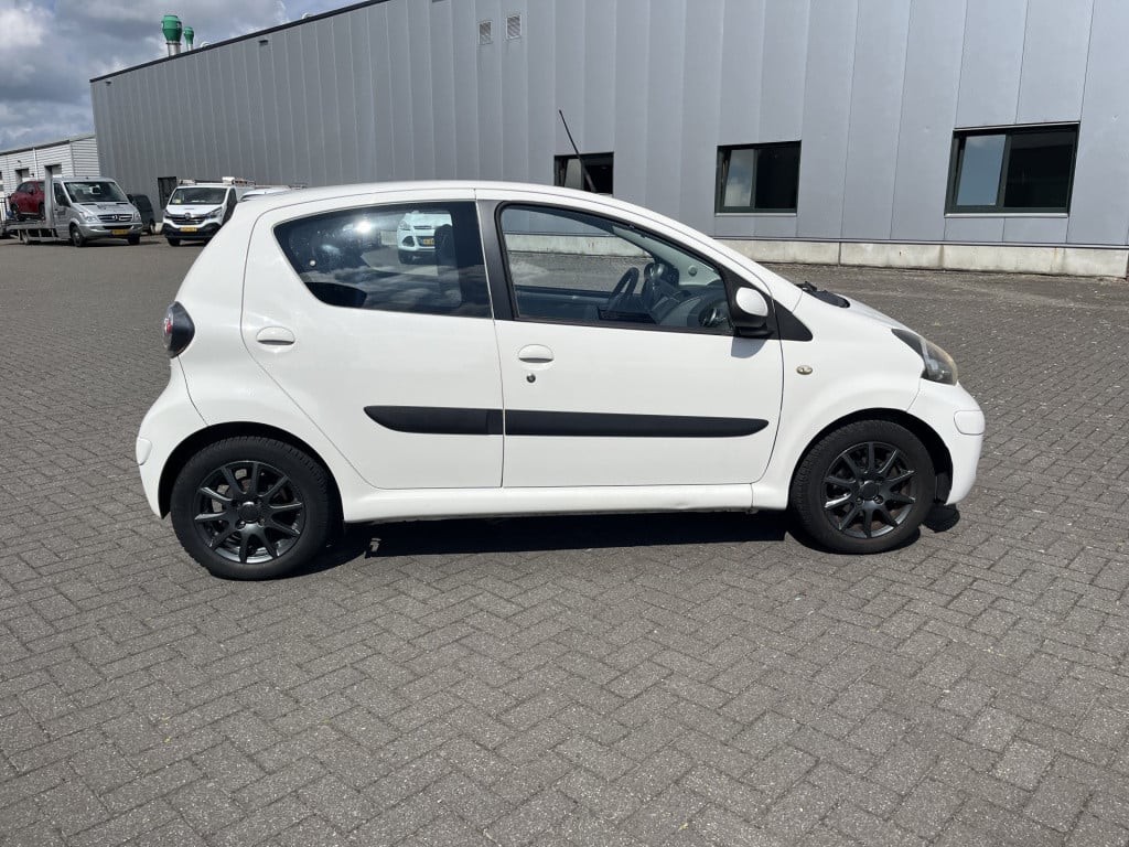 Toyota Aygo 1.0-12v comfort
