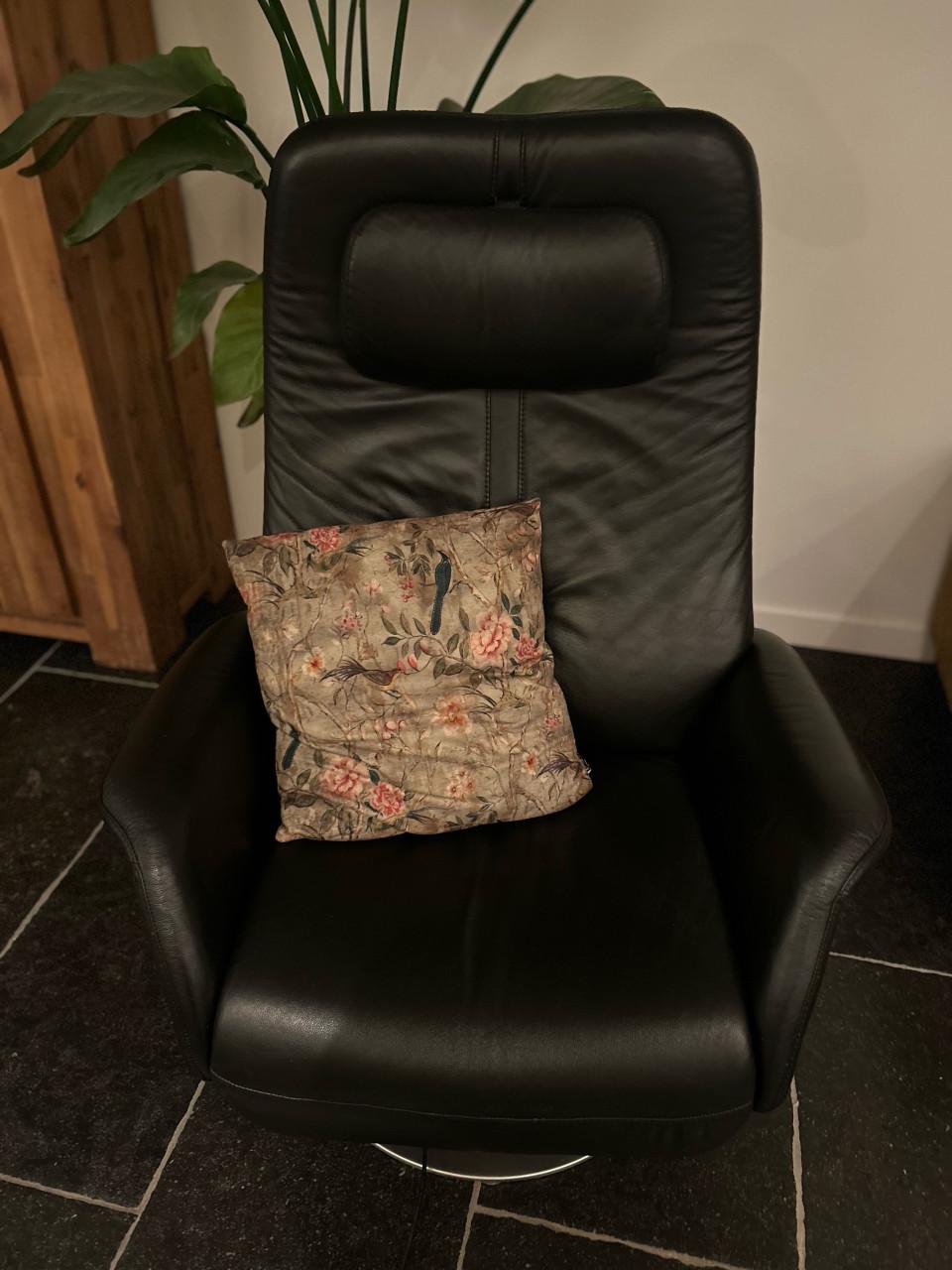 Zeer mooie zwarte elektrische relax fauteuil