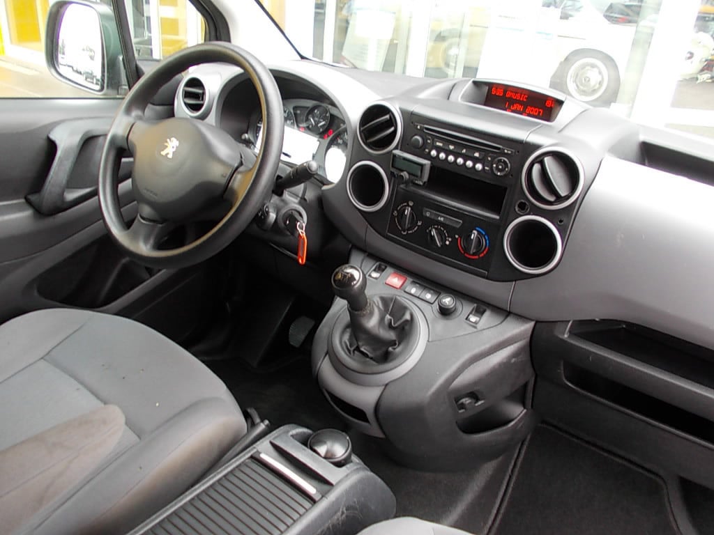 Peugeot Partner 1.6 hdi airco, cruise contr., pdc, schuifdeur