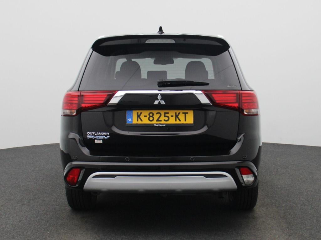Mitsubishi Outlander 2.4 phev pure+ | automaat | stoel verwarming | dab | c