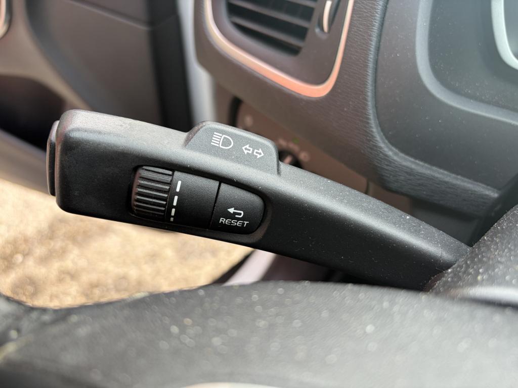 Volvo V40 cross country 2.0 t4 summum automaat | leer | trekhaak | styling 