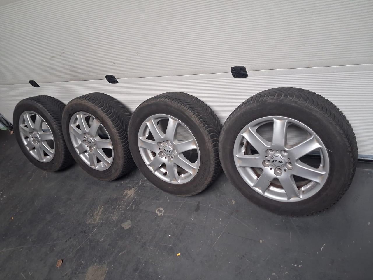 Velgen set 5x100 16 inch Rial