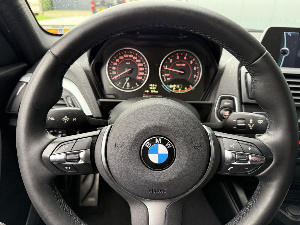 BMW 1 Serie 116i executive m-sportpakket 5-drs