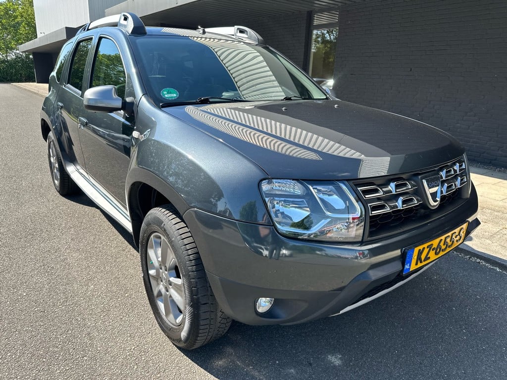 Dacia Duster 1.2 tce 4x2 prestige // schermradio // trekhaak //