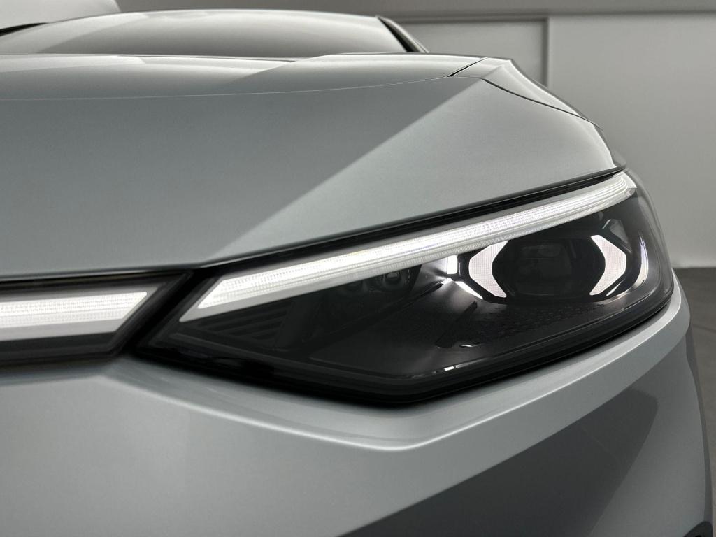 Volkswagen Id.7 limousine pro business 77 kwh 286pk black style