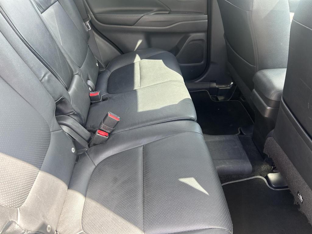 Mitsubishi Outlander 2.0 phev instyle