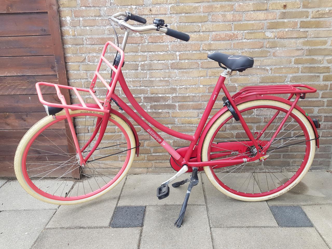 Rode opoefiets met voordrager + 3 versnellingen