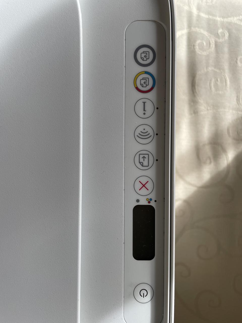 Een HP DeskJet 2710 all-in-one printer