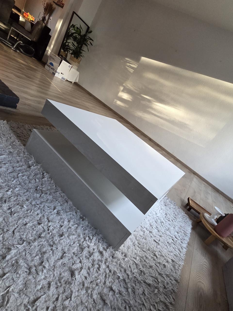 Witte salontafel met draaibaar bovenblad - Modern design