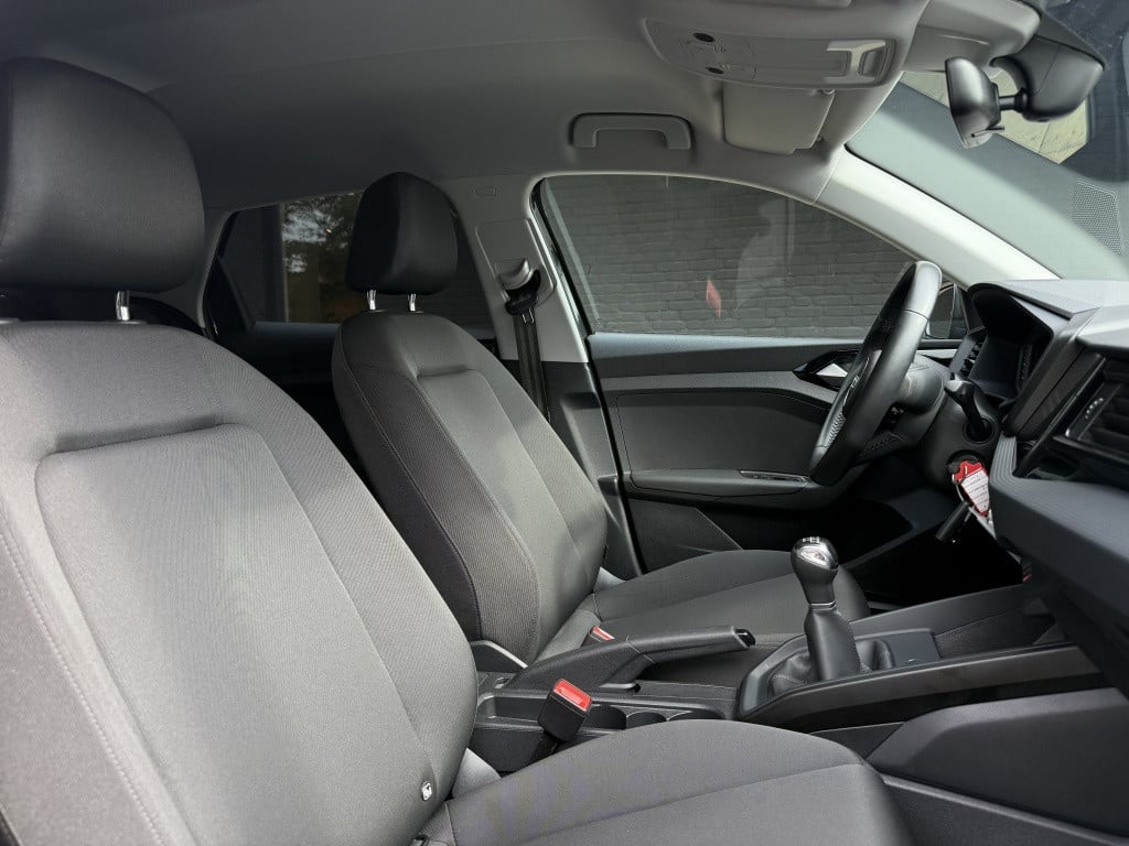 Audi A1 Sportback 25 tfsi // 15.000km! // nieuwstaat //