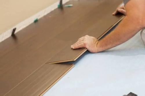 Laminaat of PVC kliklaminaat laten leggen? Betrouwbaar en vakkundig!