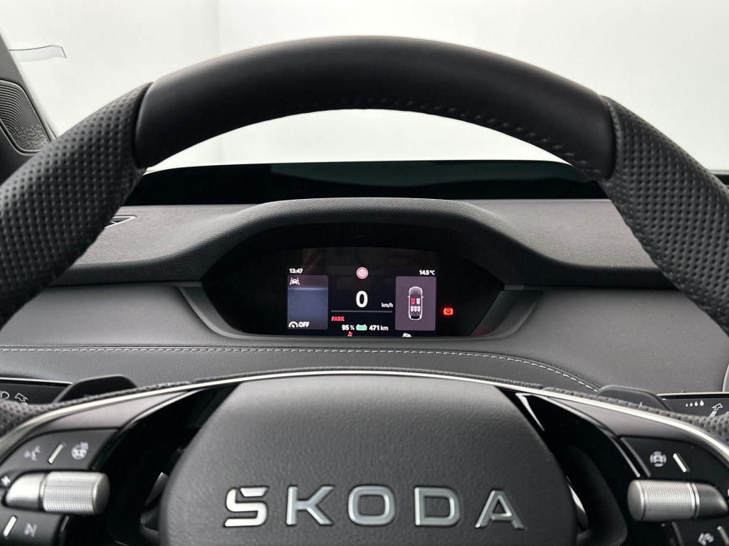 Skoda Enyaq Iv sportline elektromotor 210 kw / 286 pk suv elektri