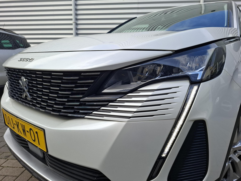 Peugeot 3008 suv 130 active pack navi/clima/cam