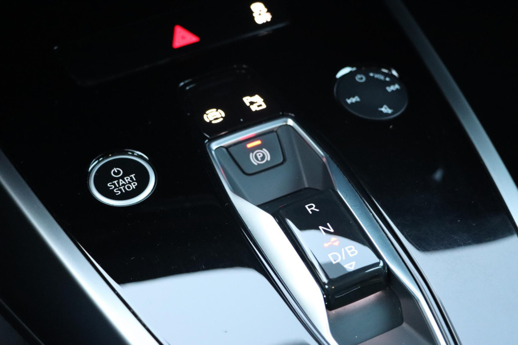Audi Q4 E-tron 40 launch edition advanced plus 77 kwh