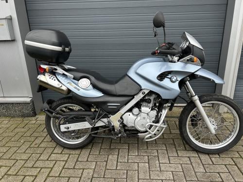 BMW F650GS ABS, 2002 met 31 dkm, 1e eig, topkoffer, valbeugel etc €2995,-