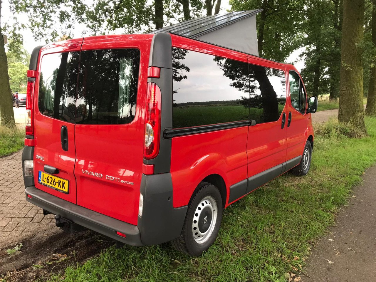 CAMPER