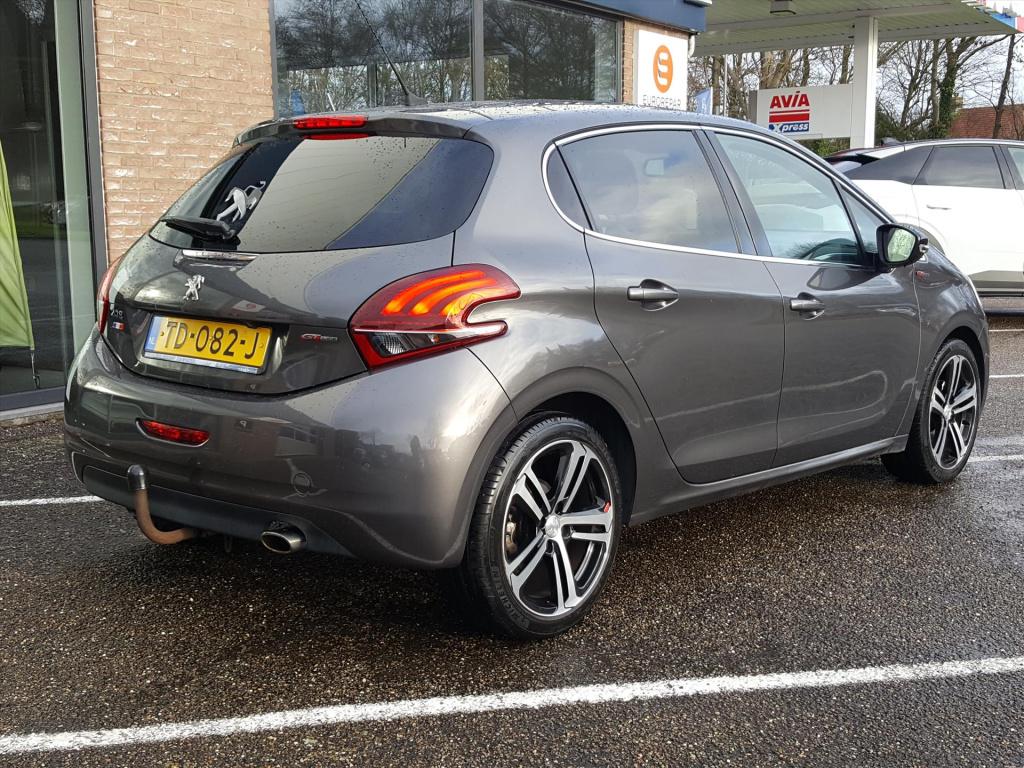 Peugeot 208 gt-line 1.2-110pk 5d vol-automaat(eat6) navigatie | trekhaak | 
