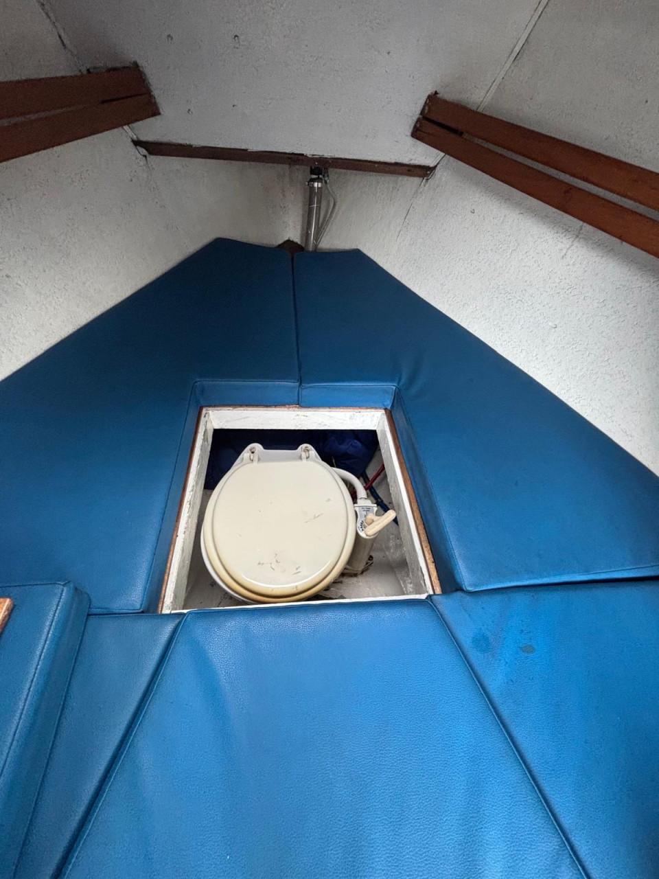 Kievit 680 kajuitzeilboot