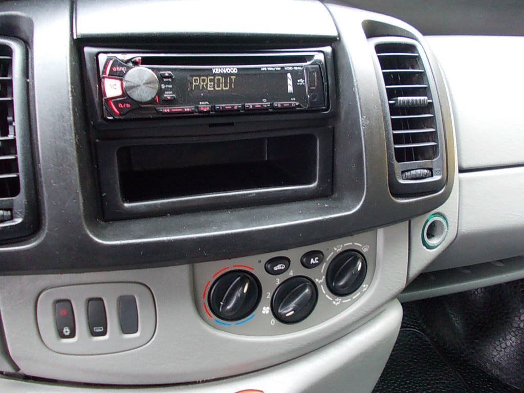 Renault Trafic 1.9 dci l2/h1 dc dubbele cabine airco