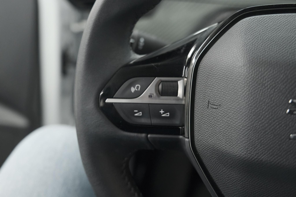 Peugeot 208 puretech 75 active | stoelverwarming | apple carplay | airco
