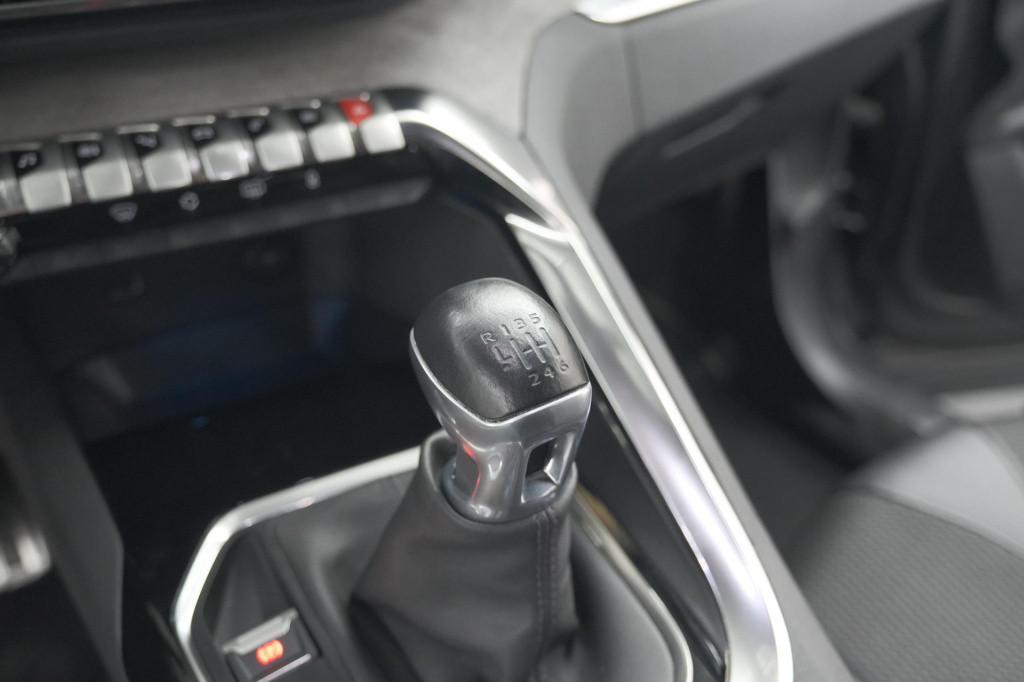 Peugeot 5008 puretech 130 gt | camera | adaptieve cruise control | dodehoek