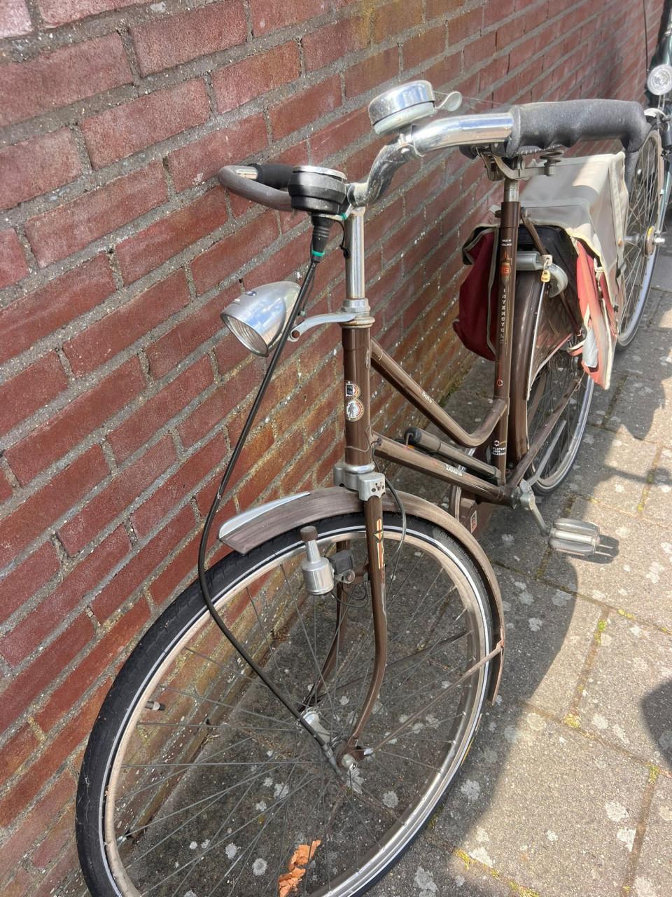 OPKNAPPERTJE  of gebruik van onderdelen