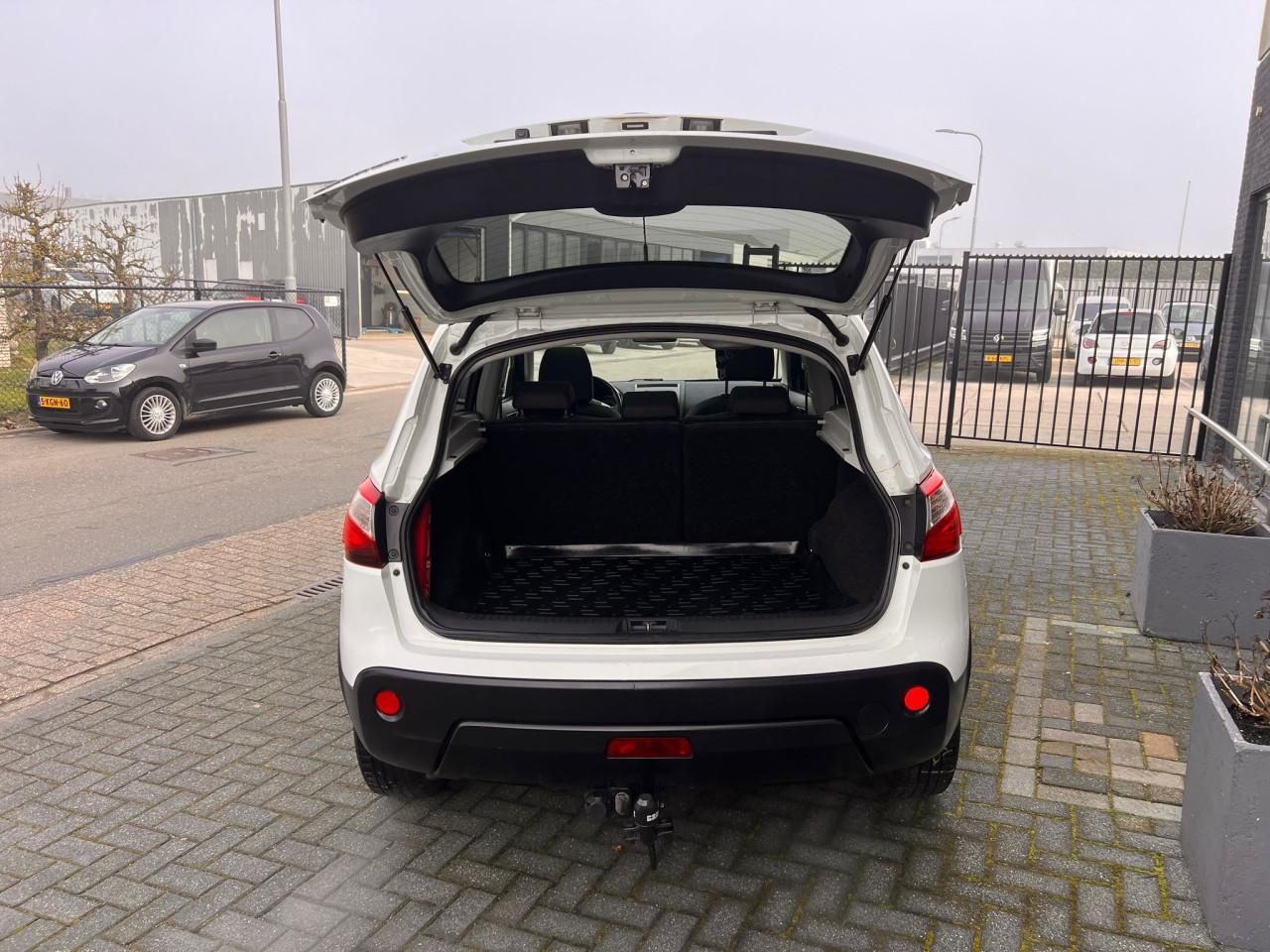 Nissan Qashqai 2.0 Connect Edition
